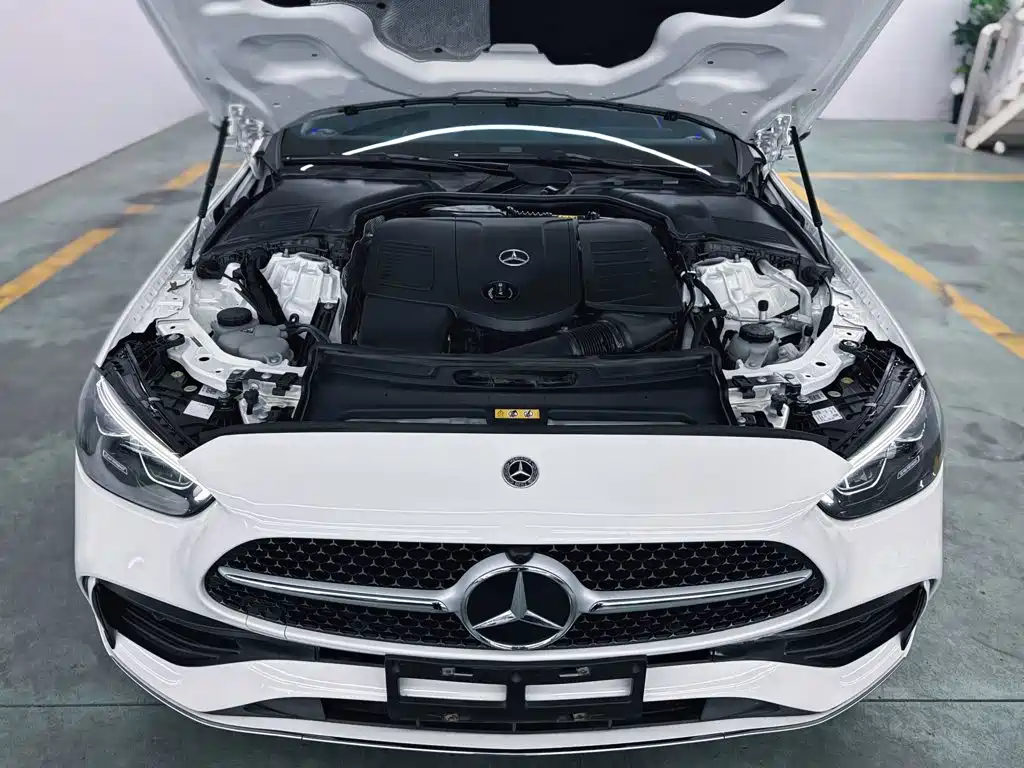 Mercedes-Benz C-Class — миниатюра 2