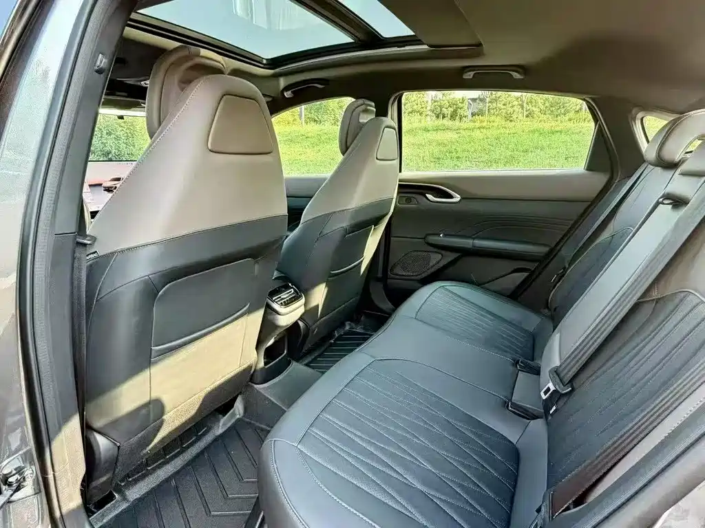 Changan Eado — миниатюра 5