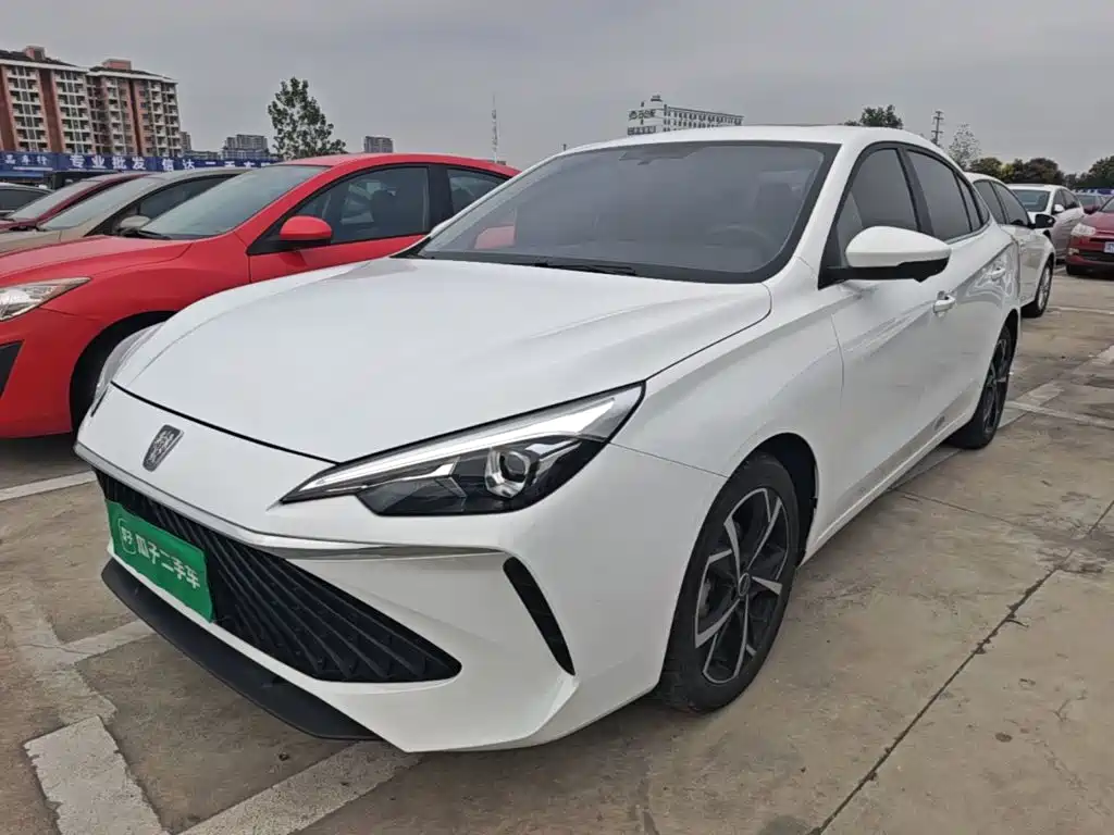 Roewe i5