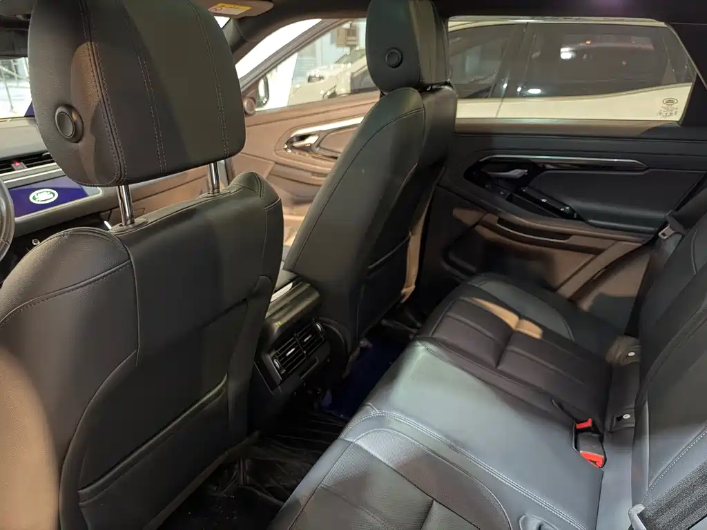 Land Rover Evoque — миниатюра 13