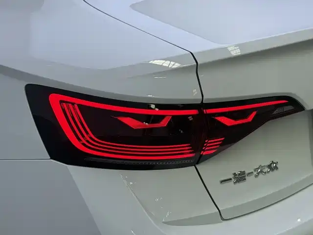 Volkswagen Sagitar — миниатюра 17