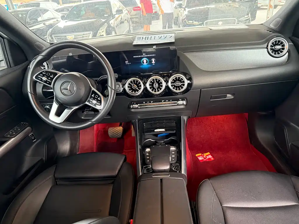 Mercedes-Benz GLA — миниатюра 6