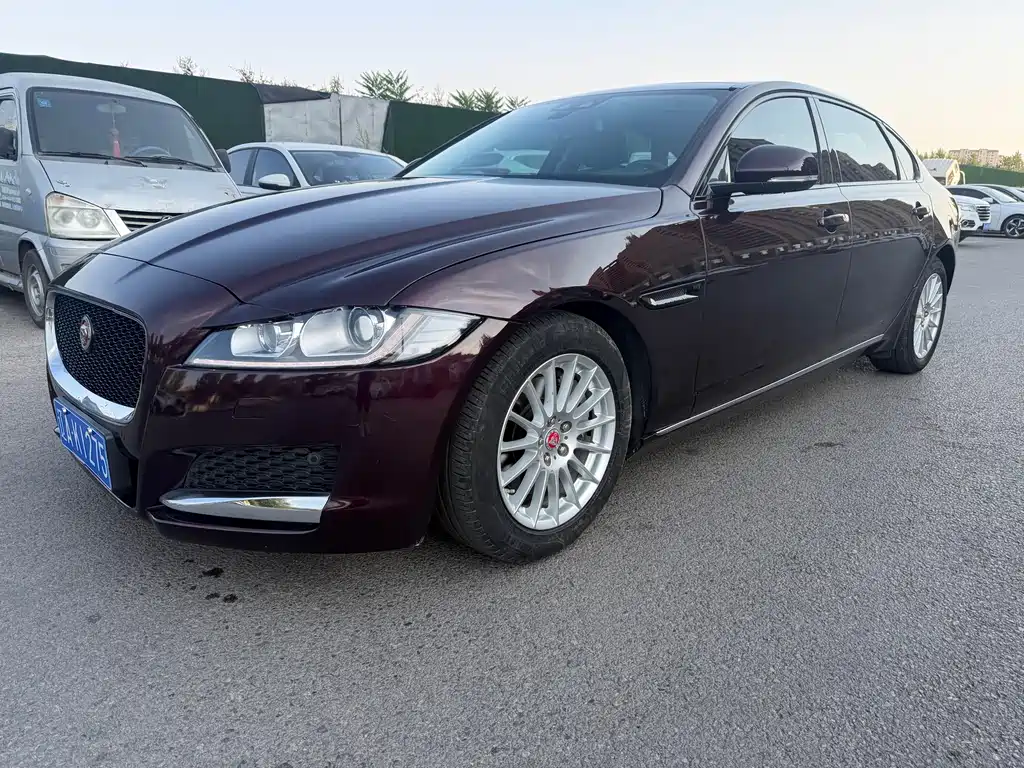 Jaguar XFL