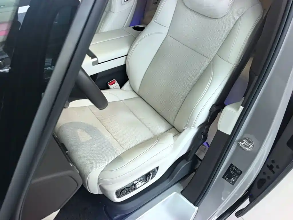 Li Auto Li MEGA — миниатюра 15