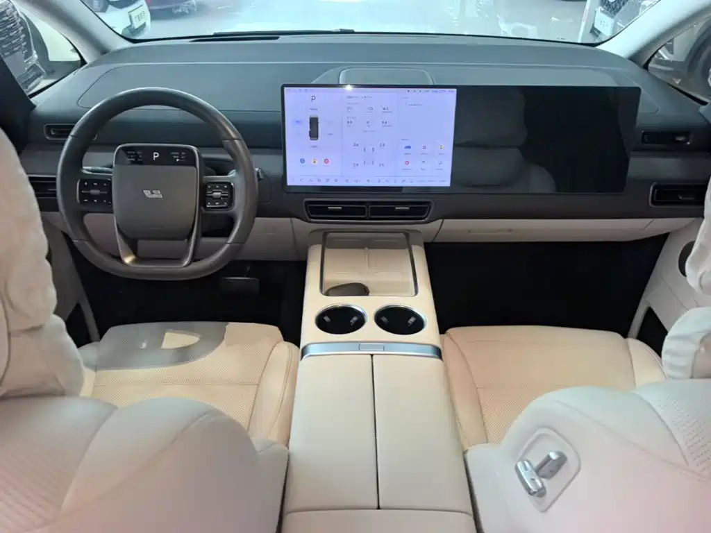 Li Auto Li MEGA — миниатюра 10