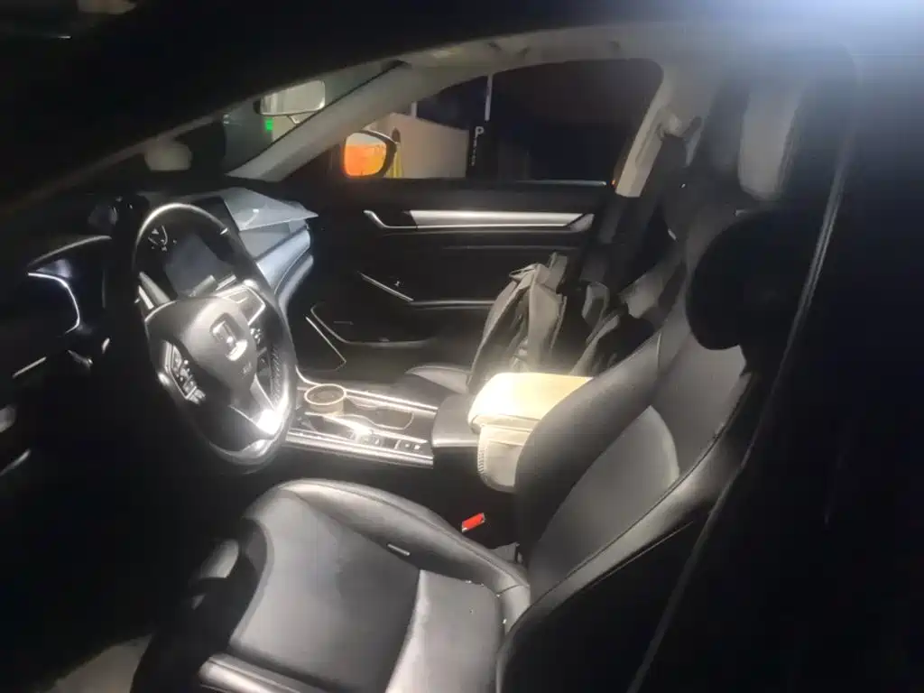 Honda Accord — миниатюра 23