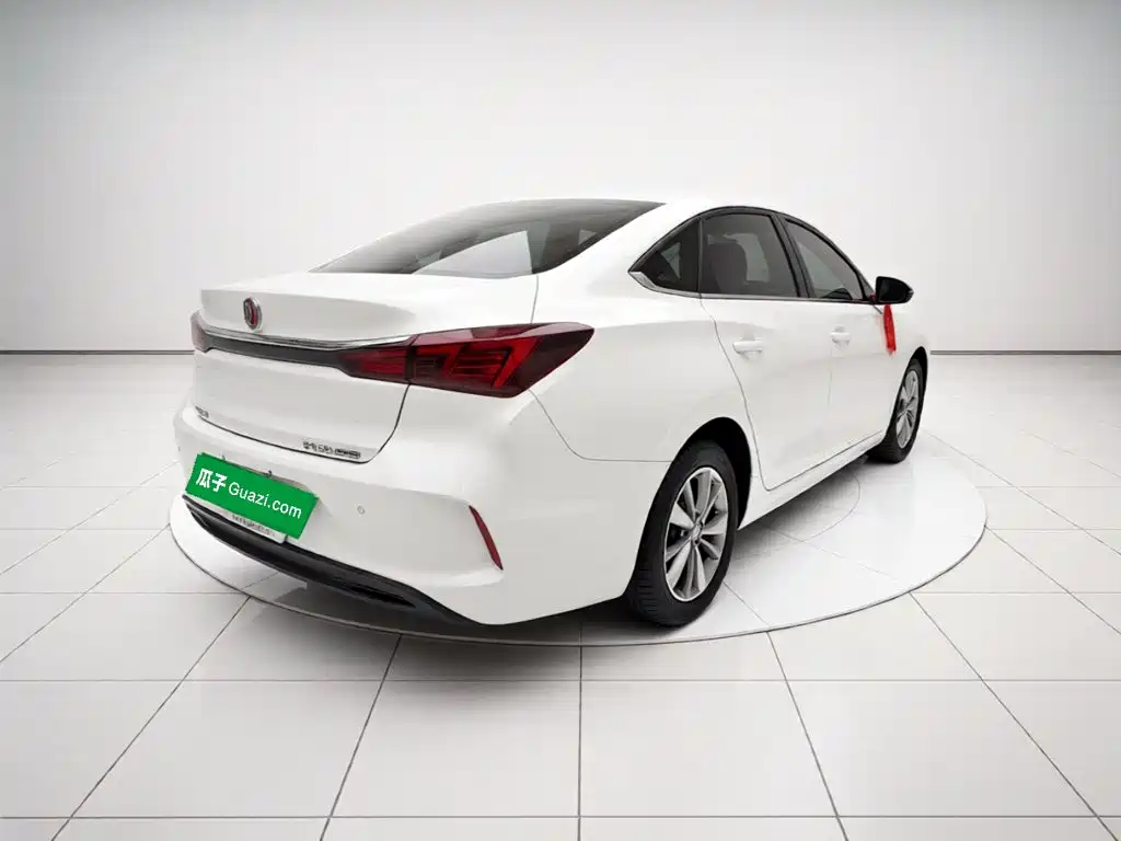 Changan Eado — миниатюра 6