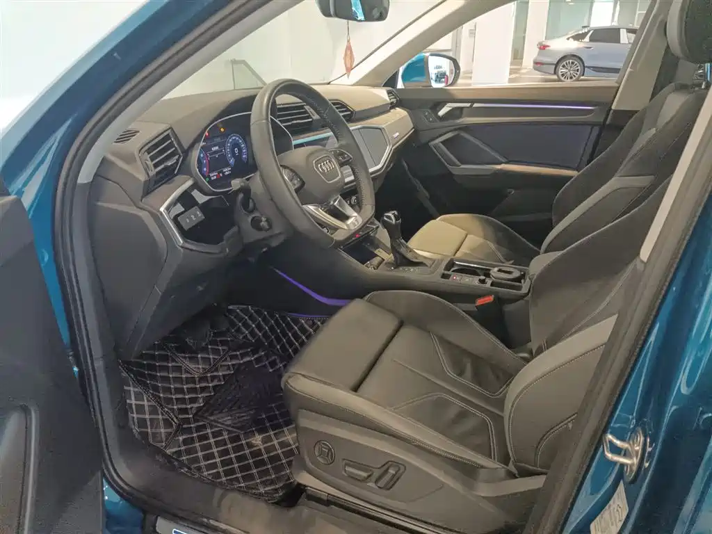 Audi Q3 Sportback — миниатюра 10