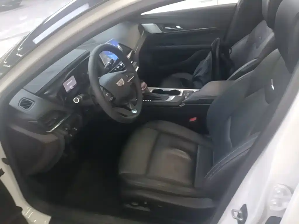 Cadillac CT4 — миниатюра 15