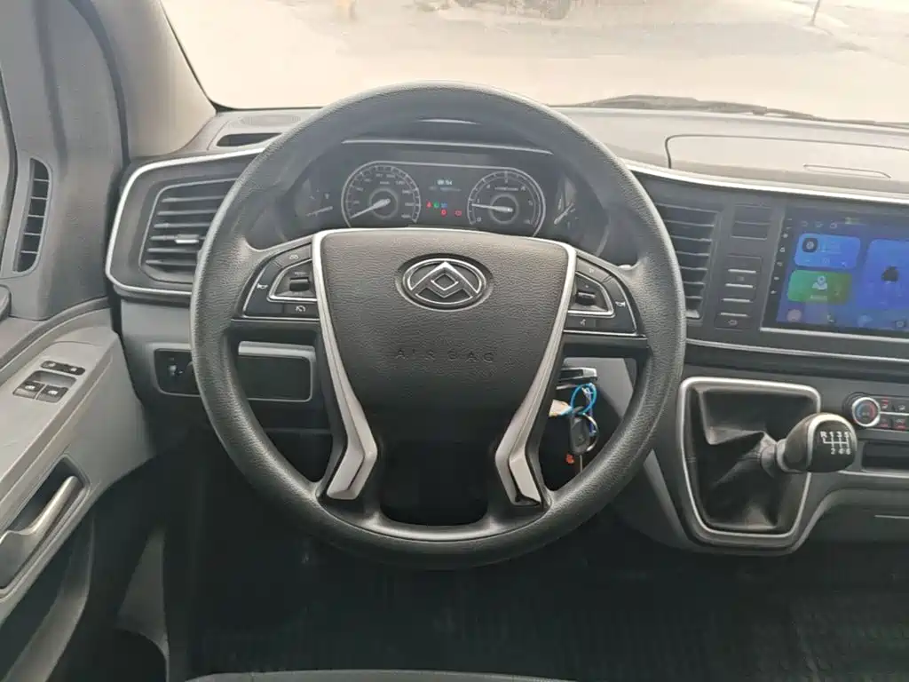 MAXUS V80 — миниатюра 11