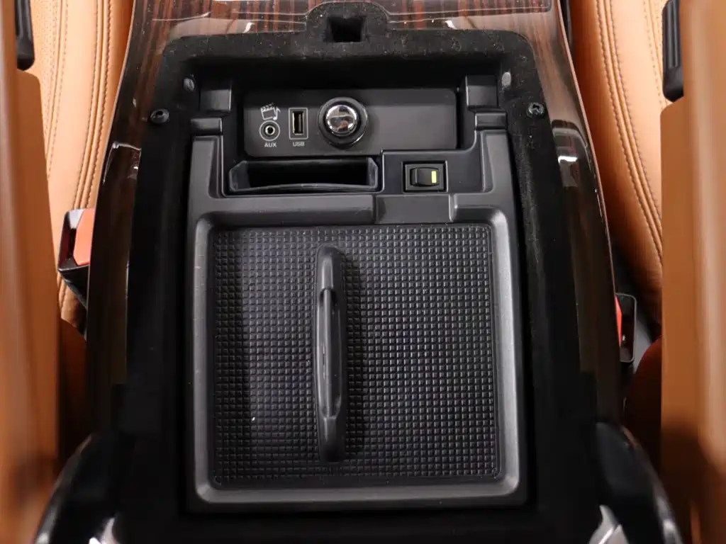 Land Rover Range Rover — миниатюра 25