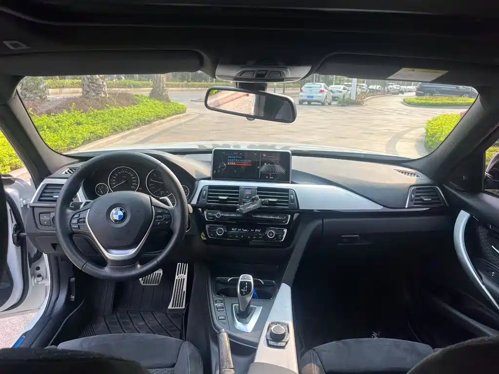 BMW 3 Series — миниатюра 5