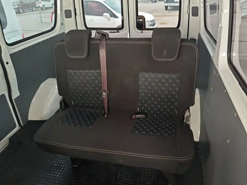 MAXUS V80 — миниатюра 17