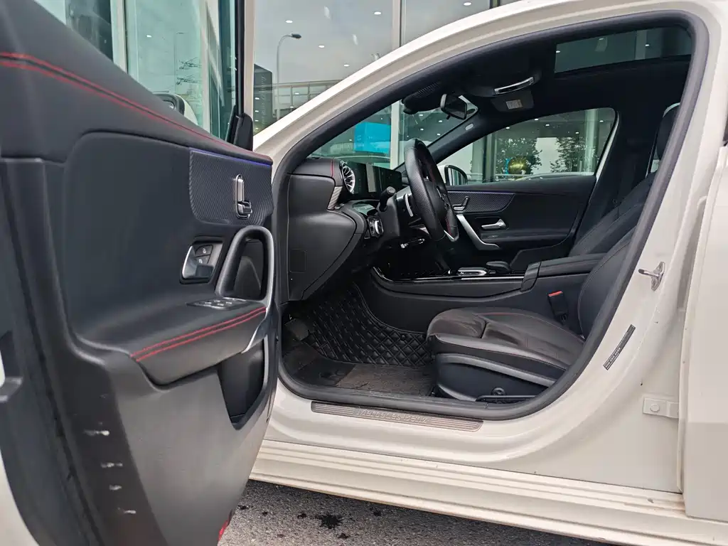 Mercedes-Benz A-Class — миниатюра 4
