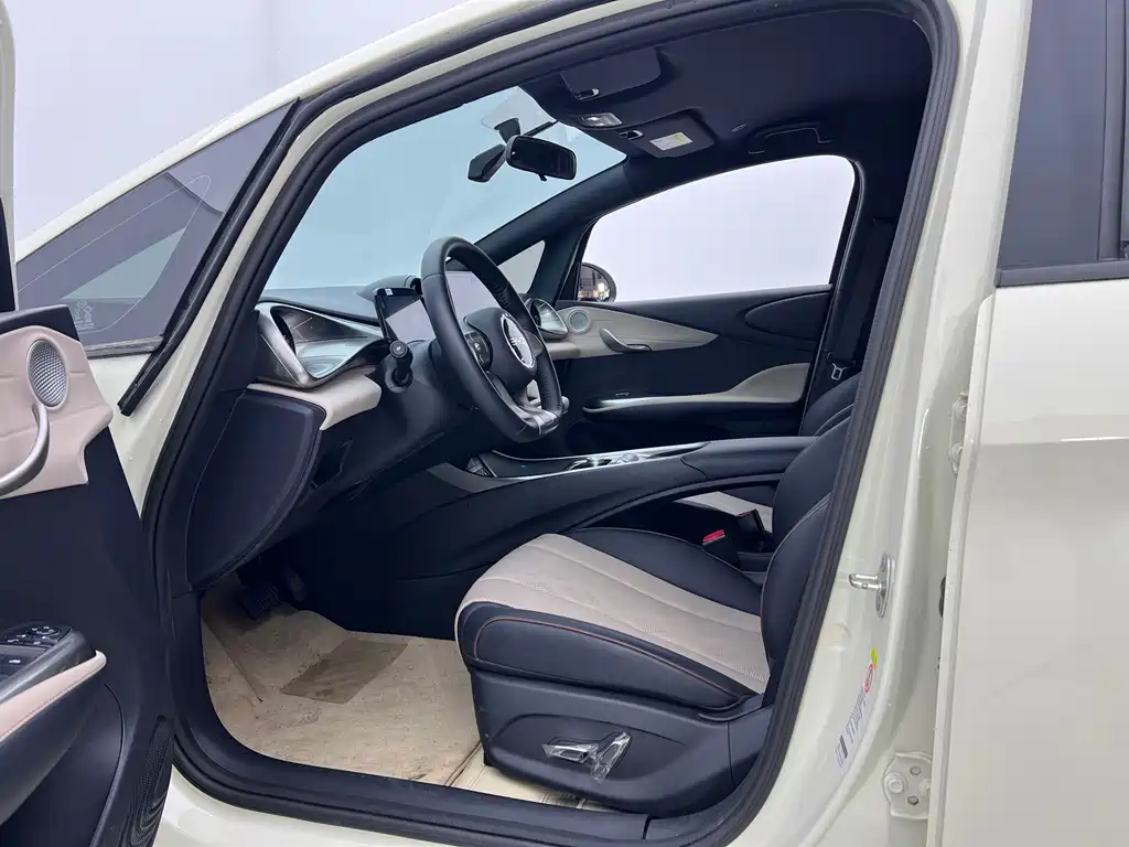 BYD Dolphin — миниатюра 5