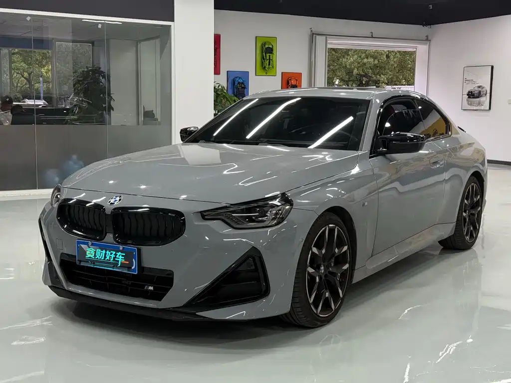 BMW M240i 2025