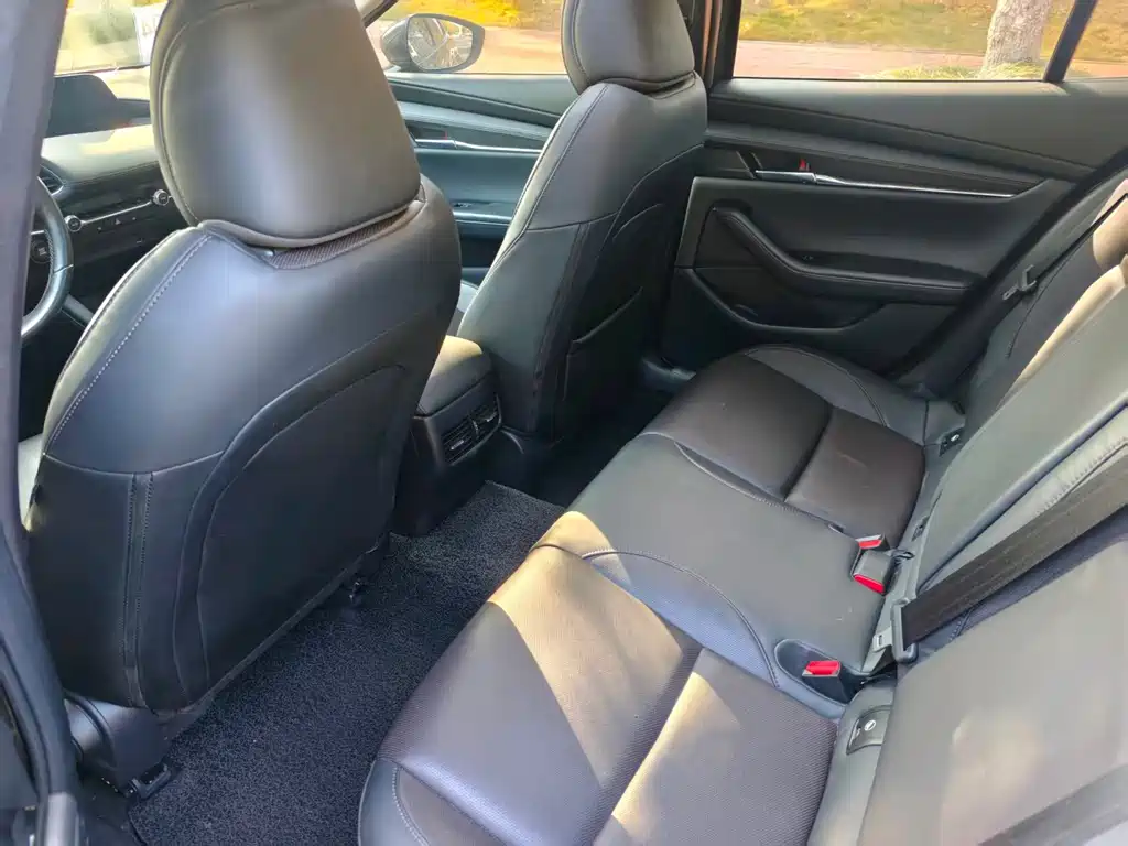 Mazda 3 Axela — миниатюра 6