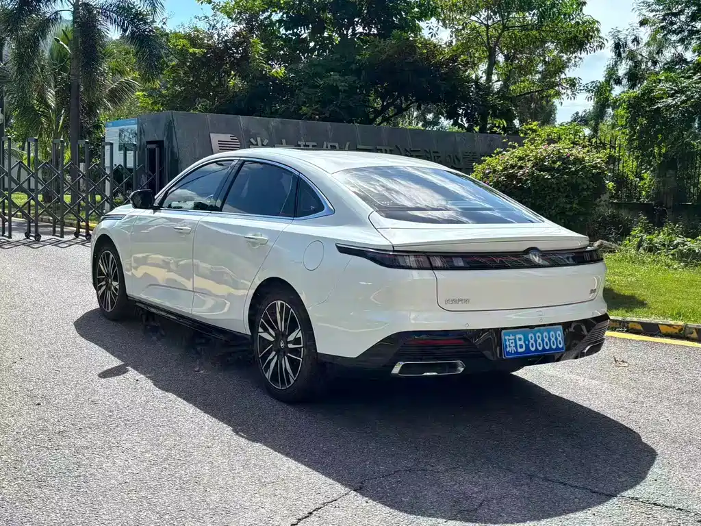 Changan Eado — миниатюра 9