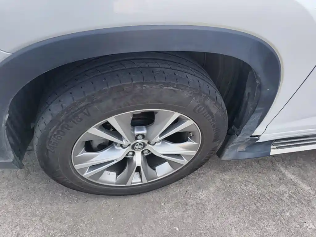 Toyota Highlander — миниатюра 23