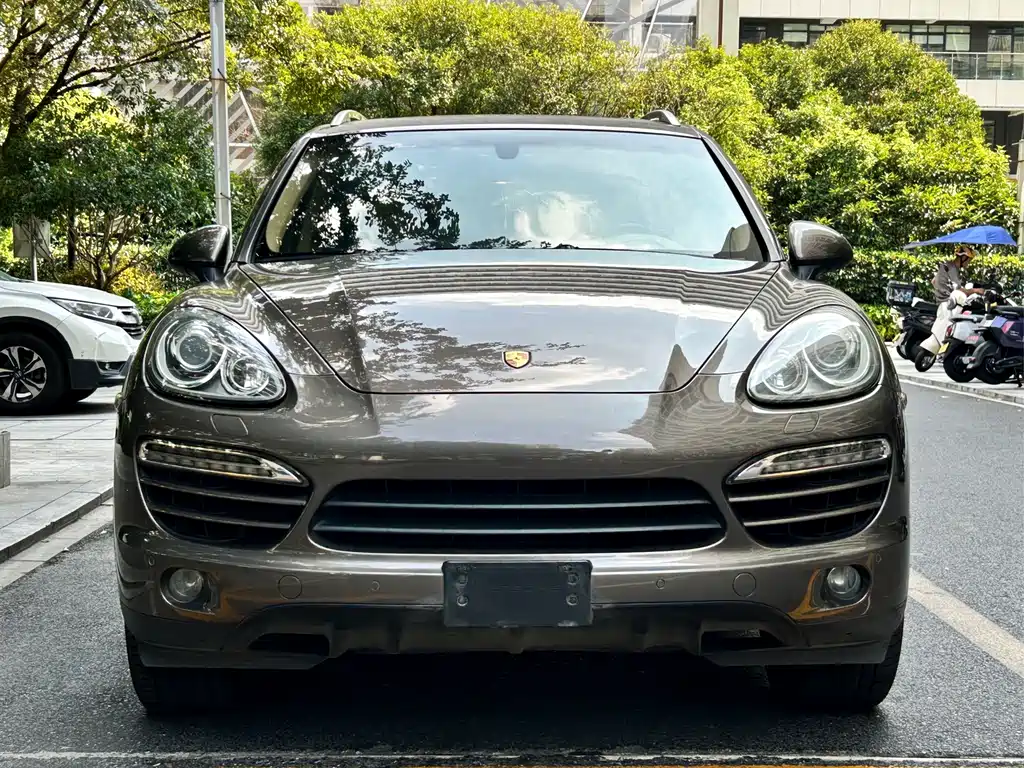 Porsche Cayenne — миниатюра 2