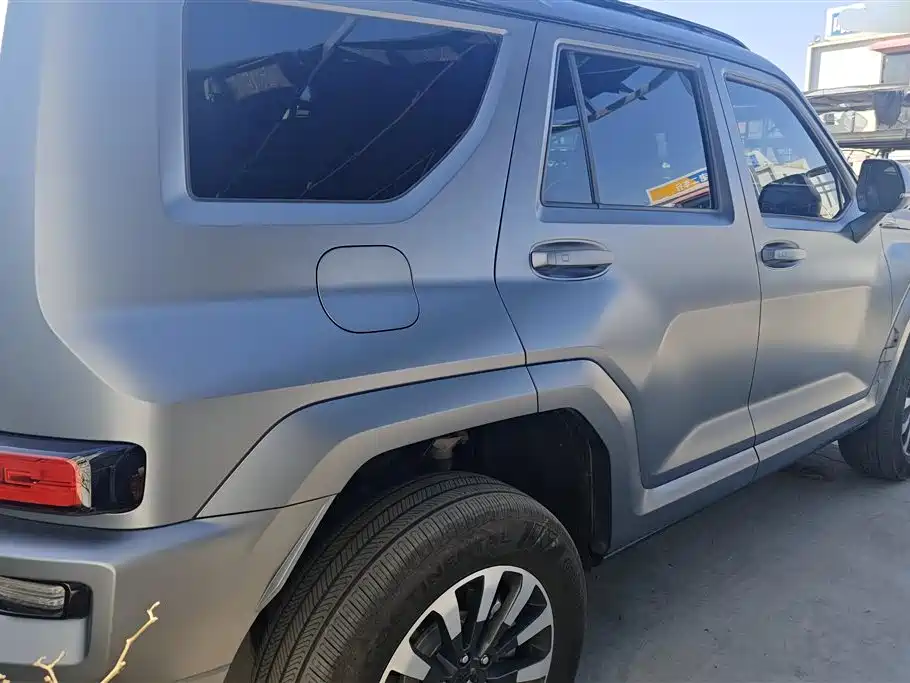 TANK TANK 700 NEW ENERGY