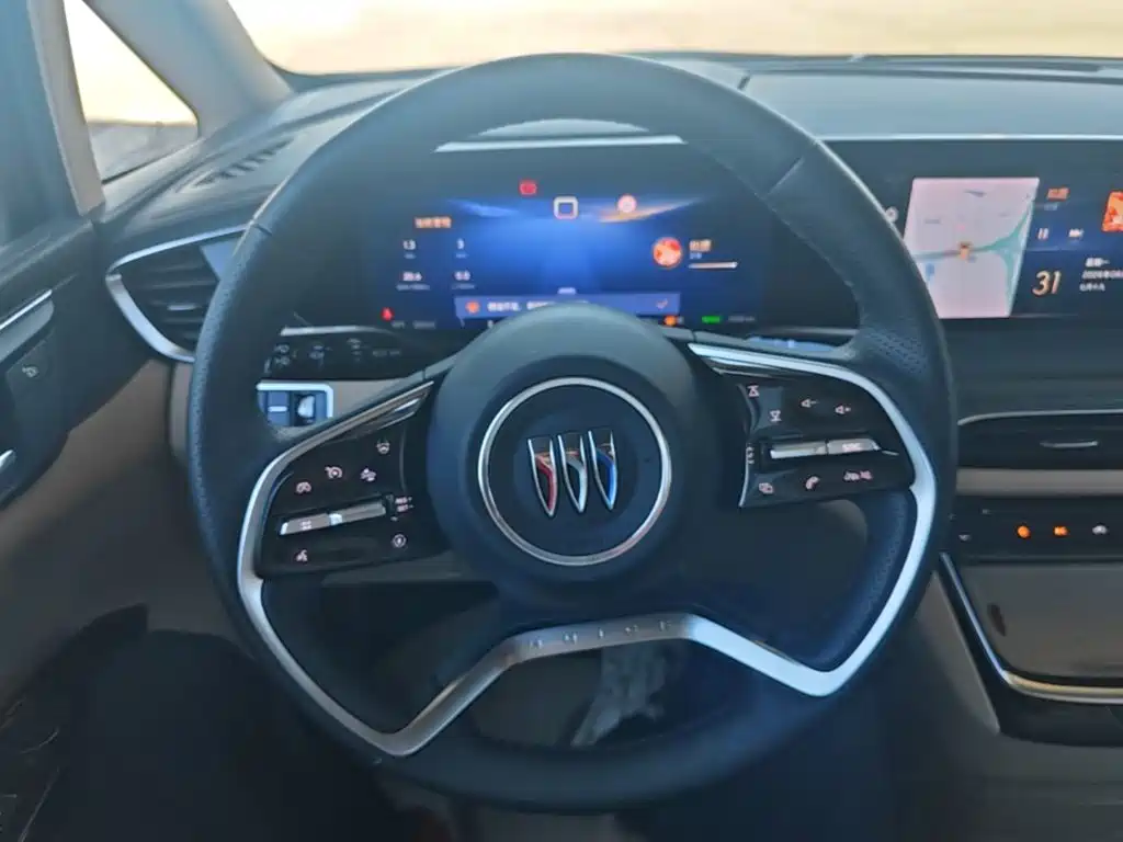 Buick GL8 Hybrid — миниатюра 11