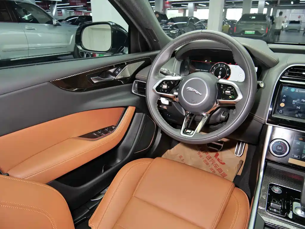 Jaguar XEL — миниатюра 4