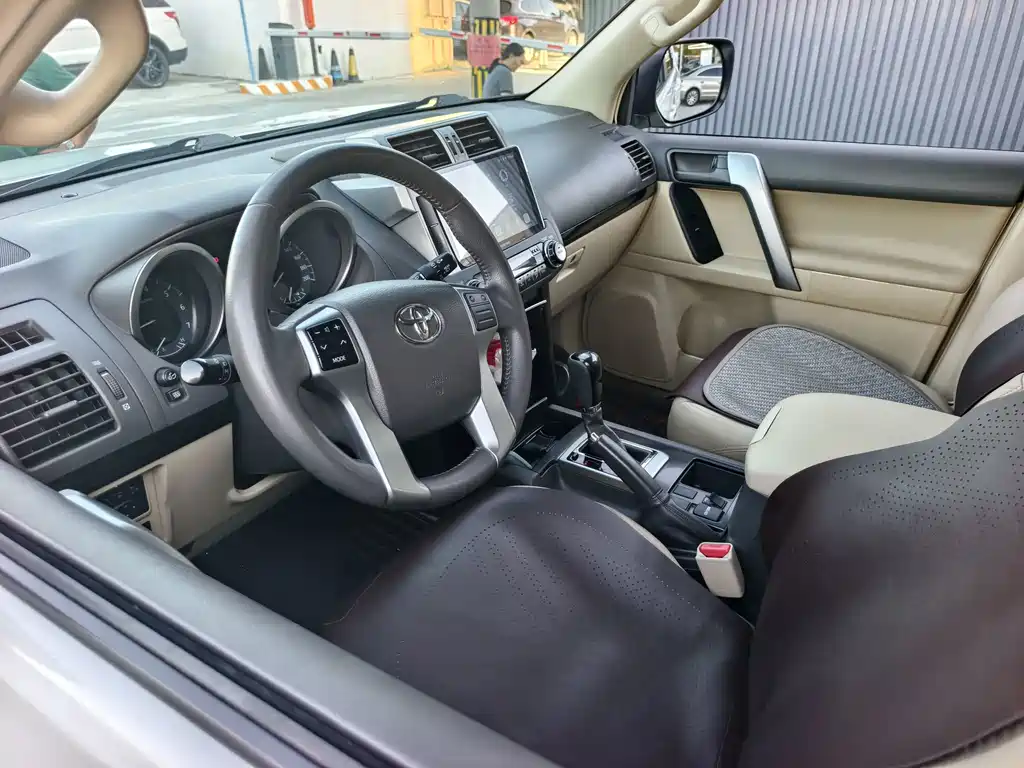 Toyota Prado (Import) — миниатюра 10