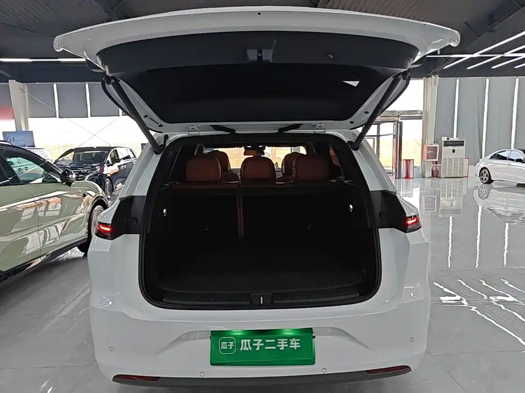 Li Auto Li L6 — миниатюра 19