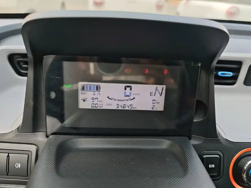 Wuling MINIEV — миниатюра 12