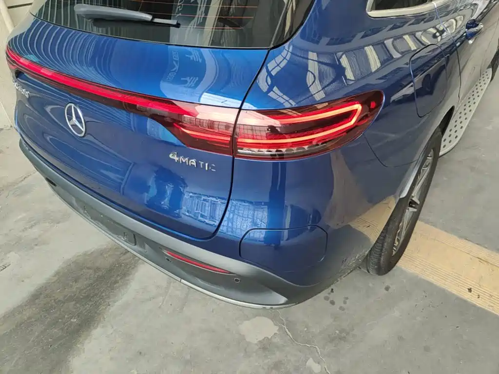 Mercedes-Benz EQC — миниатюра 8