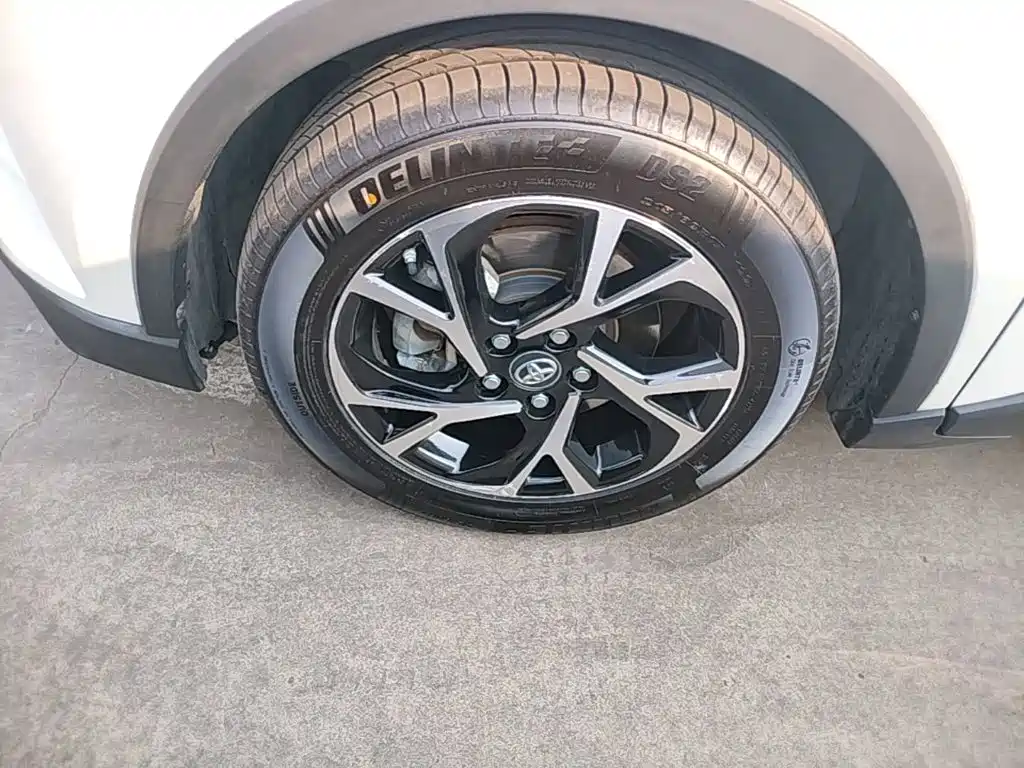 Toyota C-HR — миниатюра 23