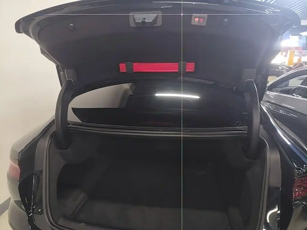 BYD Han — миниатюра 19
