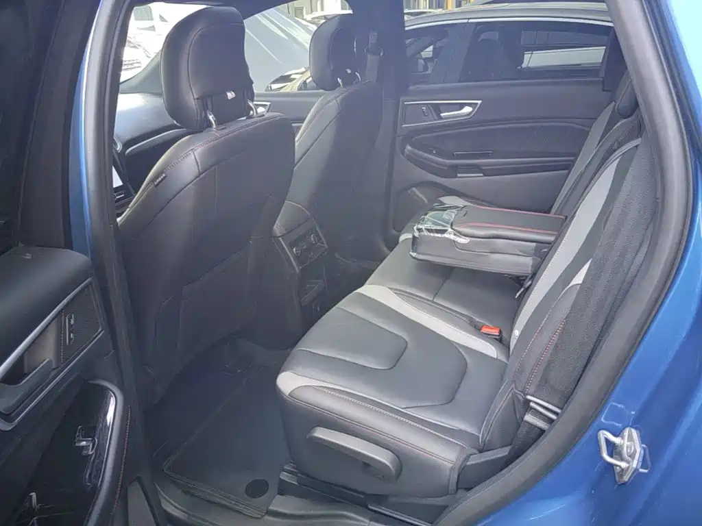 Ford Edge — миниатюра 17