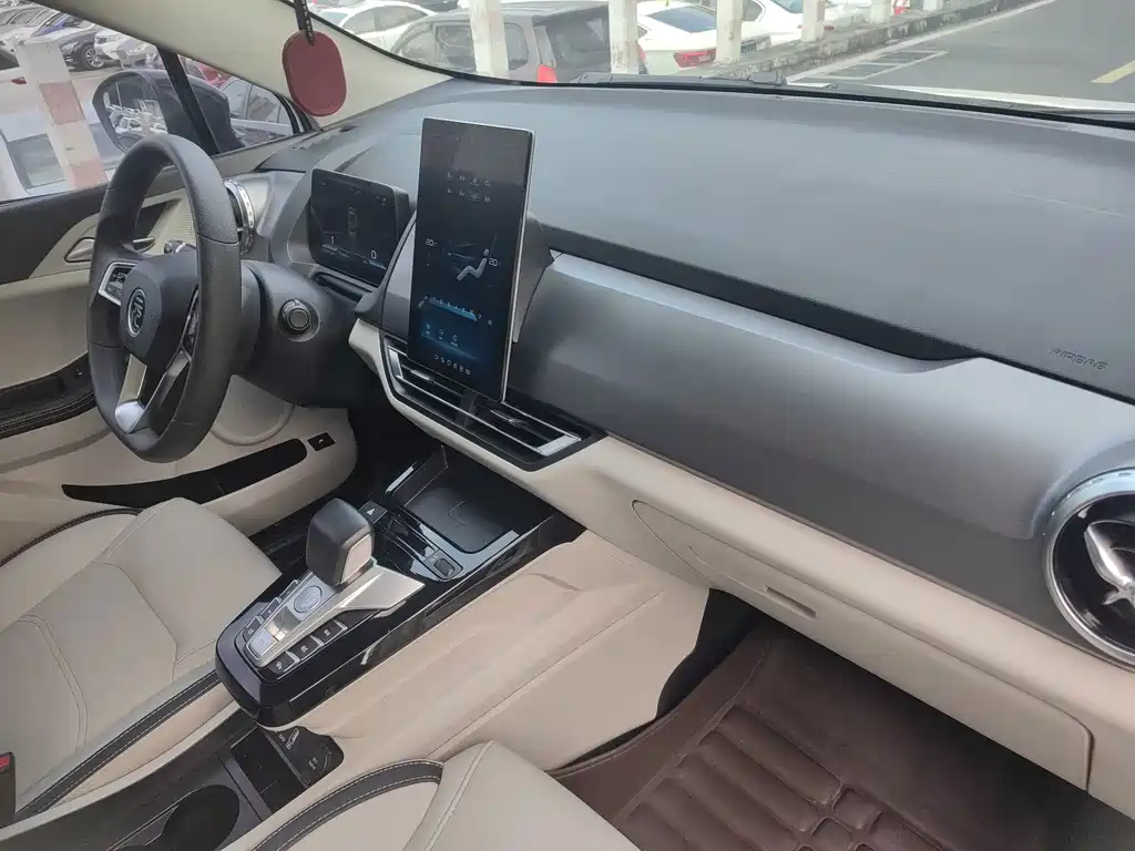 BYD Yuan Pro — миниатюра 12