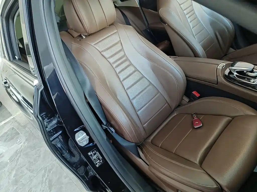 Mercedes-Benz E-Class — миниатюра 25