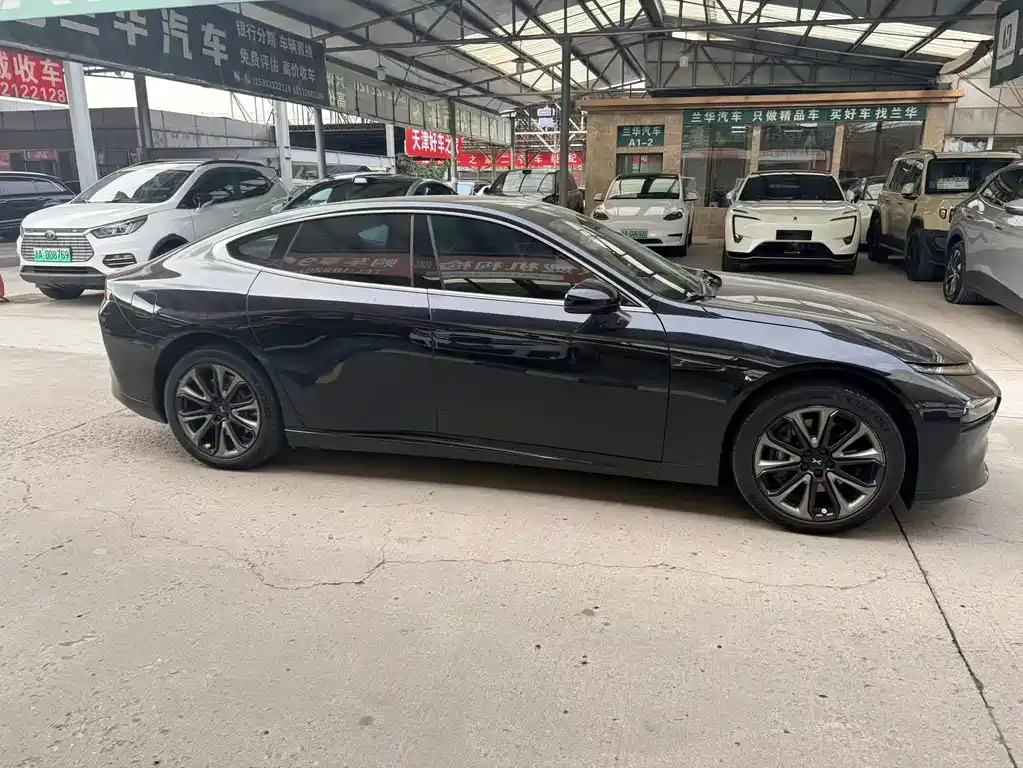 XPeng P7 — миниатюра 8