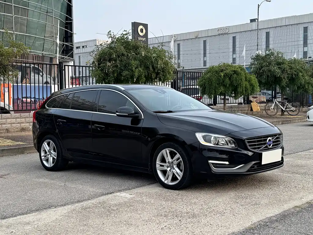 Volvo V60 — миниатюра 3