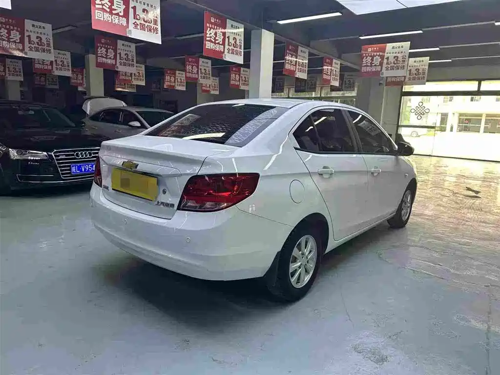 Chevrolet Sail — миниатюра 7