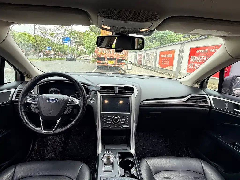 Ford Mondeo — миниатюра 10