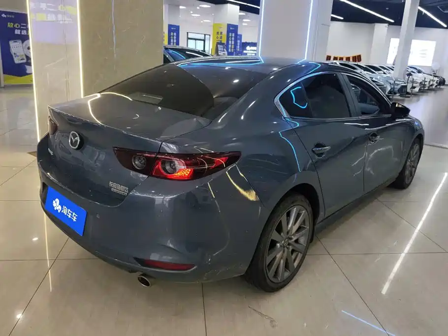 Mazda 3 Axela — миниатюра 3