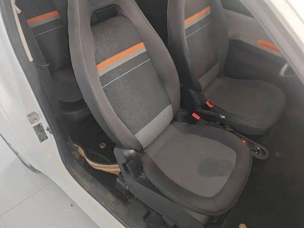 Wuling MINIEV — миниатюра 25