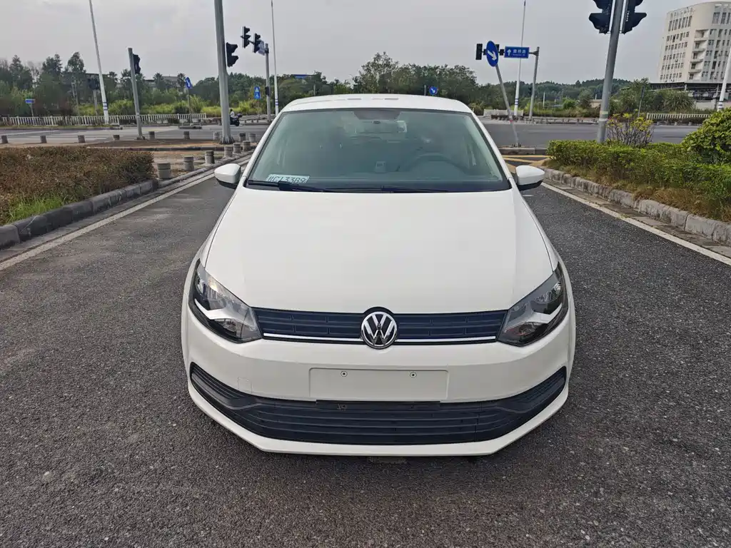 Volkswagen Polo — миниатюра 2