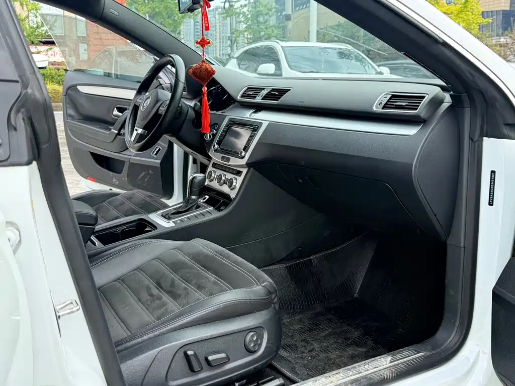 Volkswagen CC — миниатюра 6