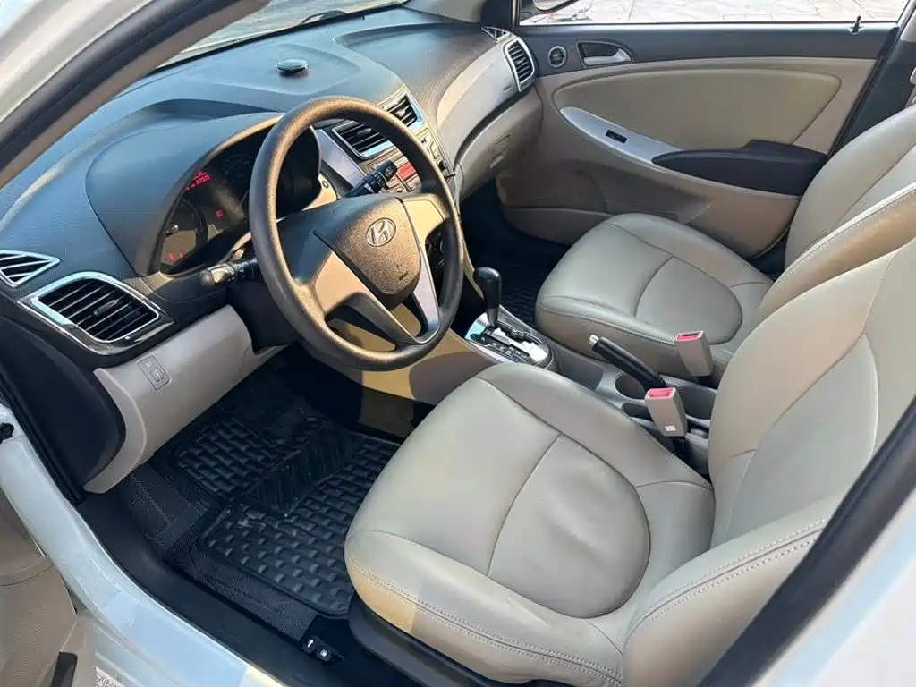 Hyundai Verna — миниатюра 7