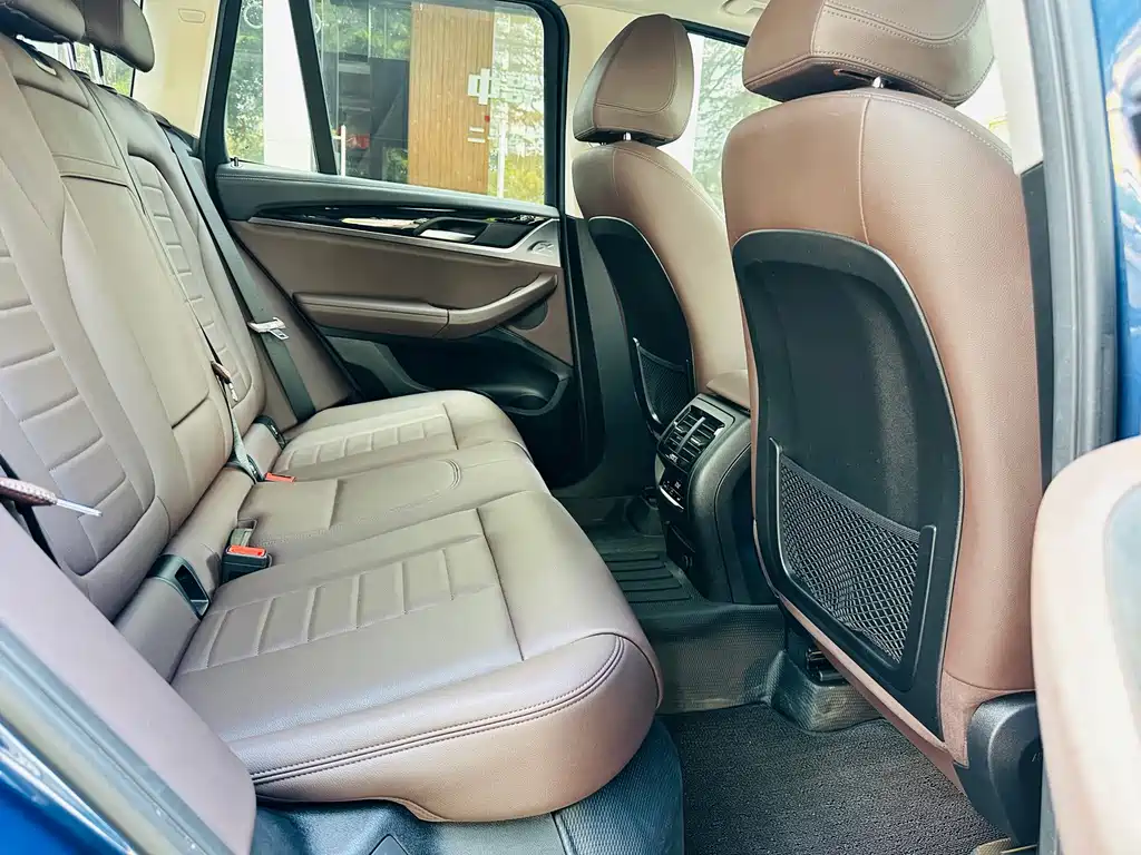 BMW X3 — миниатюра 10