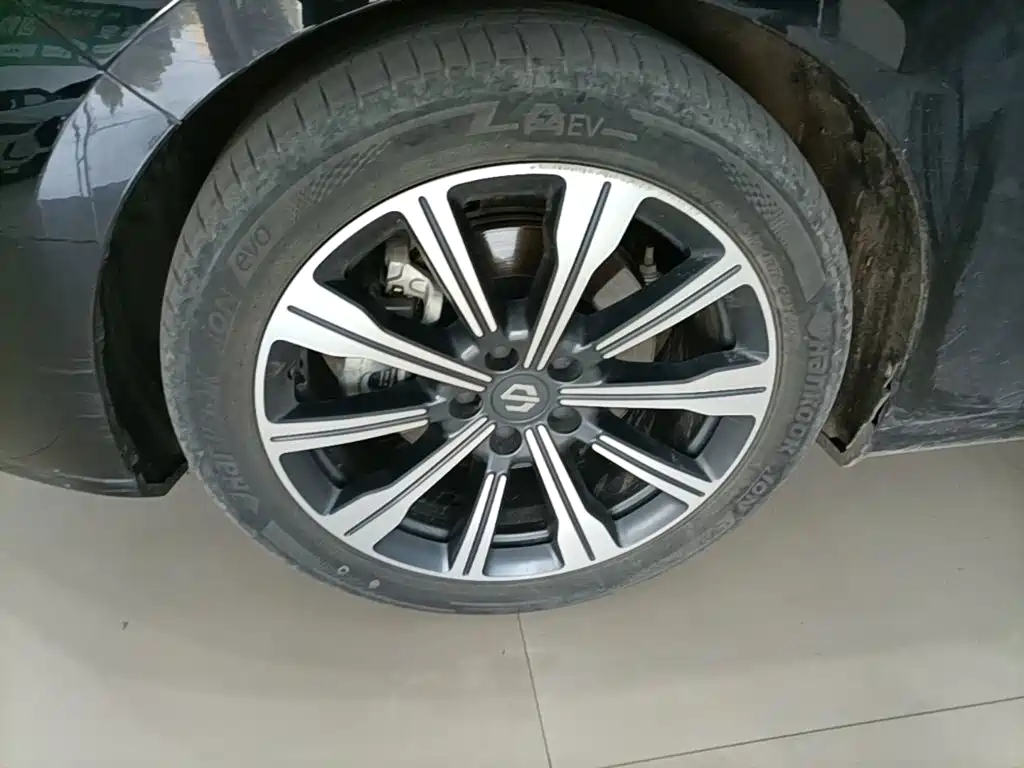 Leapmotor Leapmotor C01 — миниатюра 23