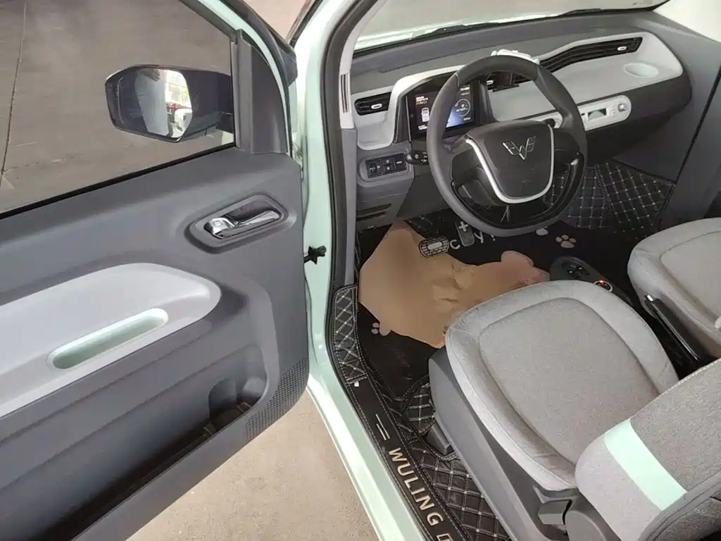 Wuling MINIEV — миниатюра 16