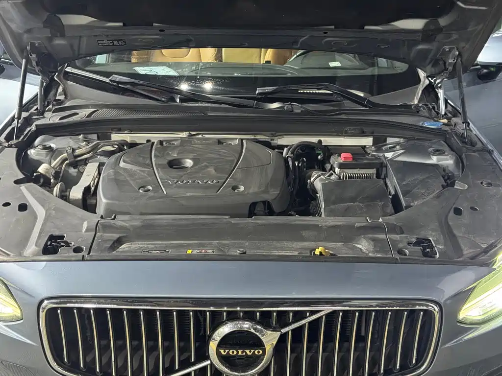 Volvo S90 — миниатюра 17