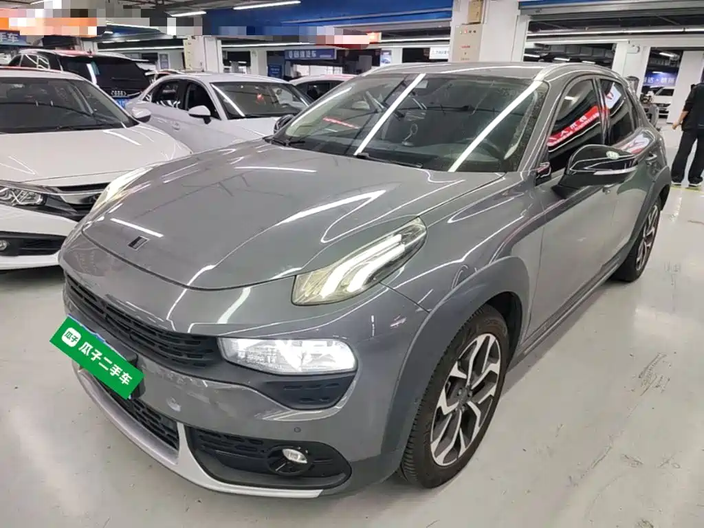 Lynk & Co 02